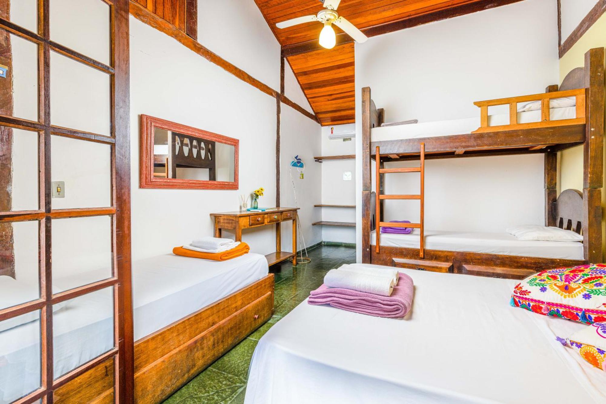 Drifter Hostel Барра-ду-Саи Экстерьер фото