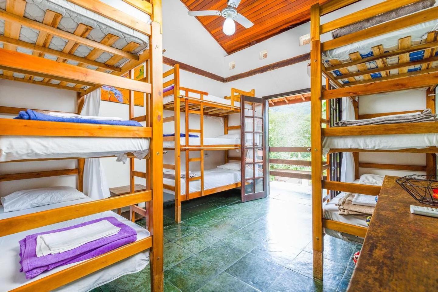 Drifter Hostel Барра-ду-Саи Экстерьер фото
