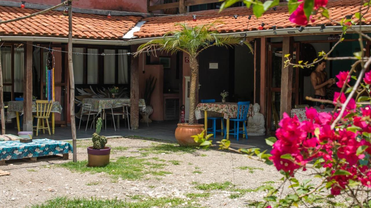Drifter Hostel Барра-ду-Саи Экстерьер фото